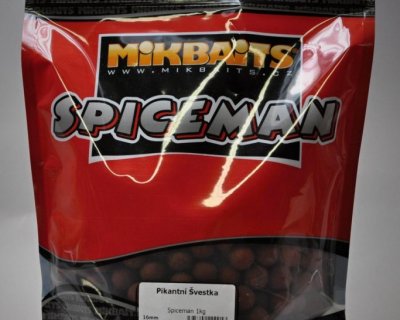 Boilie Mikbaits Spiceman pikantní švestka 20 mm 1 kg